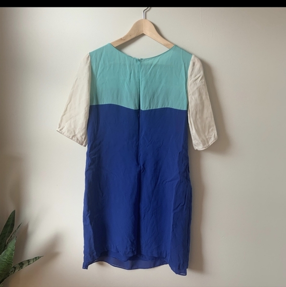Babaton Aritzia 100% silk colour block dress (size M) - Picture 3 of 4